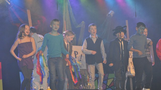 Schooltoneel (vrijdag  1 april 2016)